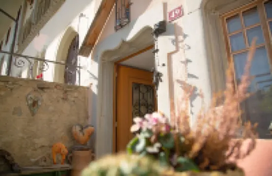 格呂耶爾尚塔爾太陽公寓 酒店