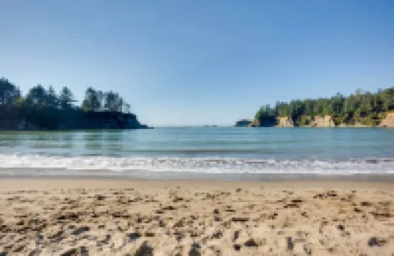 Fishermen's Paradise in Coos Bay: Walk to Beach!