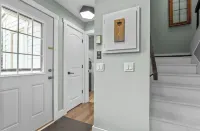 Charming Waterfront Lake Villa on Mille Lacs Lake