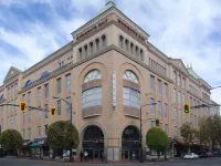 Quality Inn Downtown Inner Harbour Hotels near Craigdarroch Castle