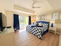Resort Pool and Golf Views - Charming Retreat فنادق في لافمان