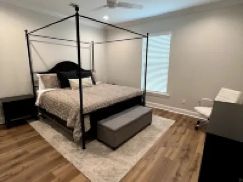 3-bedroom townhome in the Hart of Broussard Hotels in Broussard