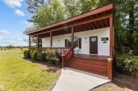 Country Cottage Outside Greenville