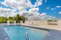 Quality Inn & Suites Spring Lake - Fayetteville Near Fort Liberty