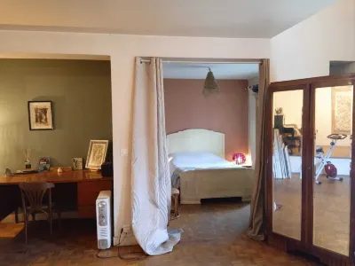 Beau Loft à 30 min Notre-dame de Paris Hotels near MAC VAL - Val-de-Marne Contemporary Art Museum