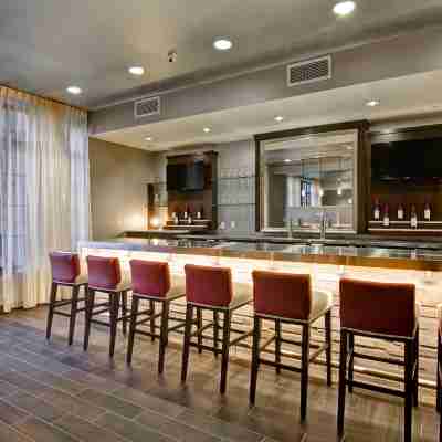 Hampton Inn & Suites Cincinnati-Downtown Fitness & Recreational Facilities