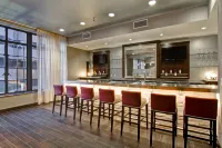 Hampton Inn & Suites Cincinnati-Downtown