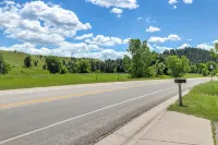 Home Near Downtown and Spearfish Canyon! - 3-Star