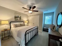 Charming 3-bedroom house near Holiday Landing Marina at Tims Ford Lake.