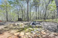 寧靜的丹伯利度假勝地 - 距離Hanging Rock 3英里!