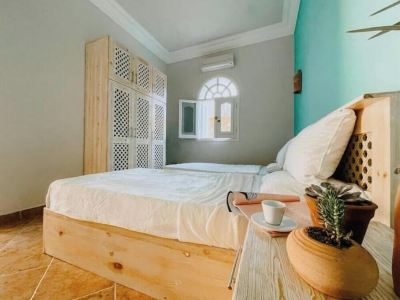 Eel Garden Villas - street apartment by the beach