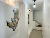 Apparently Duplex 2 bedrooms terrace sea view 방스 호텔