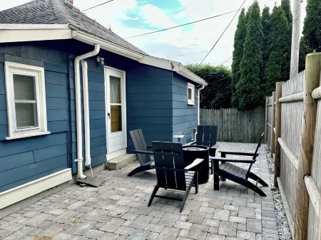 Witchy Hideaway Cottage with AC, Outdoor Patio, Close to Salem & Downtown
