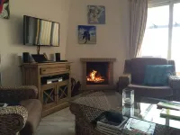 Sunny Escape with beautiful sea view