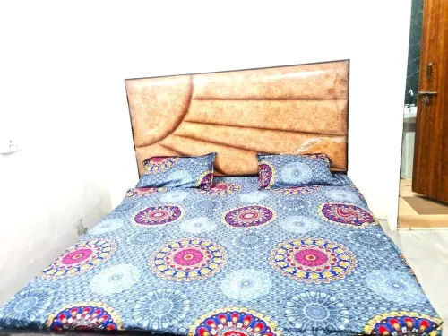 FARM HOUSE FOR BIRTHDAY PARTY