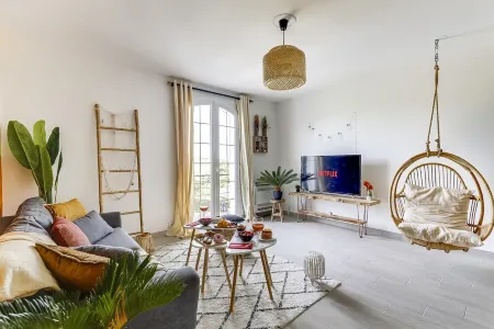 Lion King Suite - 4P near Disneyland Paris Отели в г. Купвре