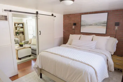 Our Little Villa! Near Freeway, ISU, & Hospital!