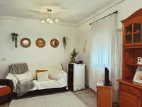Apartamento en Centro de Bogarra con Vistas al Pueblo y Montaña
