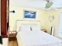 Zen House with Private Pool, Piano & Garden - Relaxation guaranteed!