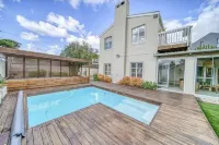 Luxury Flamingo Villa at beach with Pool and Solar Back Up - Villas