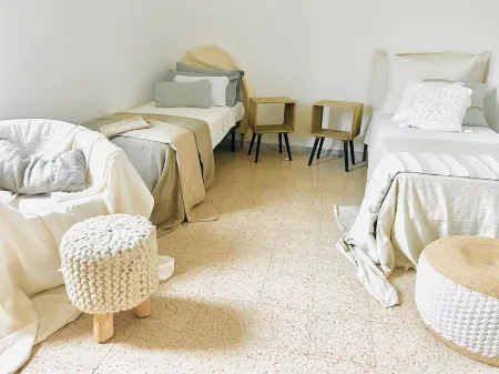 Bright family apartment in the historic center of the Etruscan necropolis Отели в г. Тускания