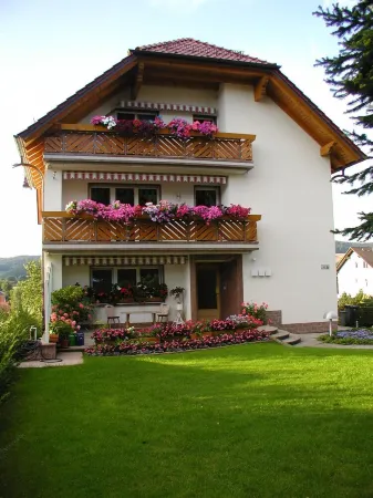 Villa Bellevue in Frau-Holle-Land