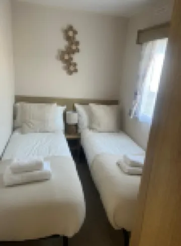 Modern static caravan available at popular Seton Sands Holiday Village. 酒店