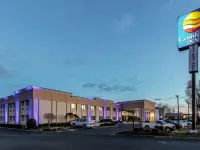 Comfort Inn Medford-Long Island Hotels in Medford