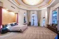 Bellagio Gold Coast / Luxury Mansion Waterfront