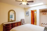 Seaside Garden Escape, A Stroll to the Beach!