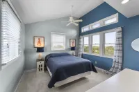 3 Mins to Beach, Cozy Frisco 3Bd w/ Hot Tub