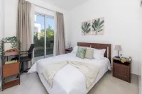 Villa in Playa Mueva Romana – Steps from Beach! Hotels in La Cana