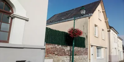 CHARLES AU PREMIER Hotels in 