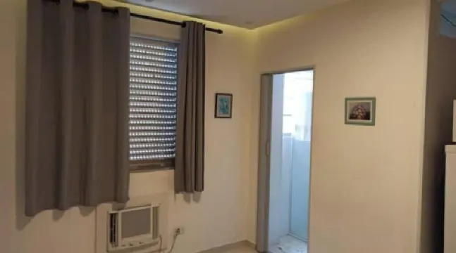 Studio with air conditioning. Canto Forte/PRAIA GRANDE/SP