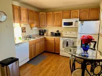 Charming 2-bedroom apt just 10 mins from Frontier Park, Cheyenne with AC, WiFi