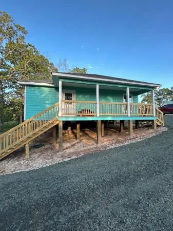 Water view 3-bedroom house on Toledo Bend Lake Zwolle LA with WiFi, AC, BBQ Pit