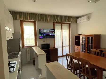 La Vedetta apartment, spacious accommodation with sea view terrace