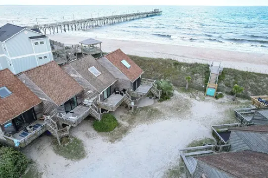 2 Bd 2 Ba Townhome~Ocean Views and Sounds~Private Beach Access