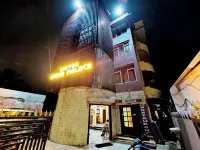 Hotel Arya Palace Hotels near Daring Badi