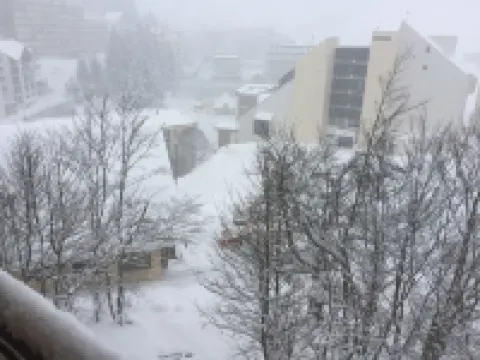 Appt ski Gourette résidence Christania 2000 2eme étage appt12 avec local a ski