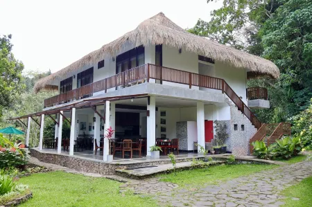 Kelimutu Crater Lakes Ecolodge