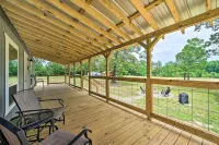Broken Bow Cabin on 15 Acres w/ Stocked Fish Pond! - Apartments