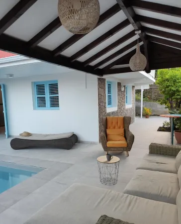La Maison Bleue with private pool at Carbet in Martinique