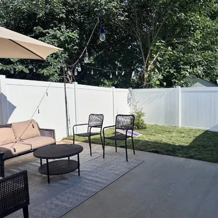 Luxury 3 BR/1 BA Home 3 Minutes to Downtown Murfreesboro & 5 Minutes to MTSU