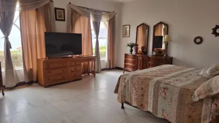 Bungalow Bahía Visión Azul Отели рядом с достопримечательностью «Porta Hotel del Lago»