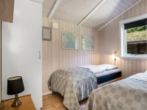 "Atti" - 500m to the Fjord