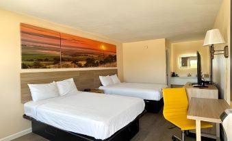 Days Inn by Wyndham Branson Near Theatre District