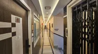 Hotel Prince B Guwahati - موقف سيارات