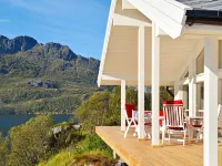 8 person holiday home in Tengelfjord Hotels in Hadsel