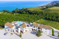 Apartment in Pedaso with Sea View & Pool - Apartments
